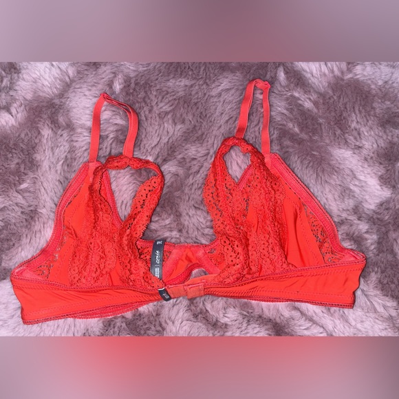 Coral aerie bralette. - Picture 2 of 3